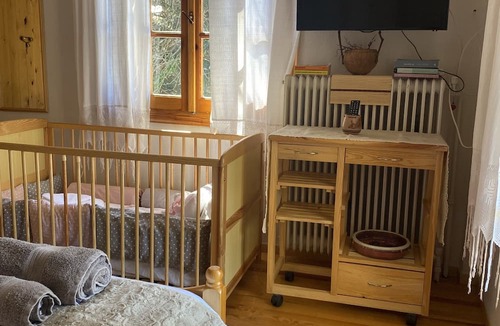 Elati House | Family-friendly countryhouse with panoramic view of Elati and Pindos mountains.