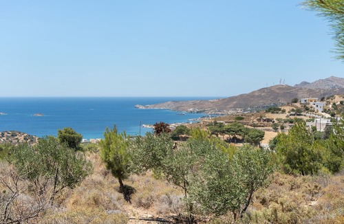 Gourna Villa | Country House 'Villa Via Savoia' with Sea View, Wi-Fi and Air Conditioning