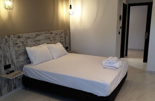 Xylokastron Hotel | Evita Blue