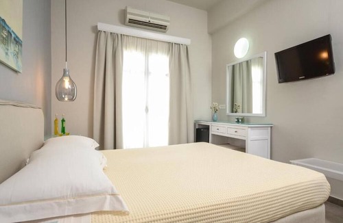 Naxos Town Hotel | Grotta Hotel