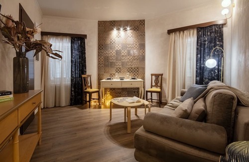 Old Town House | SKALINADA HOUSE by LOC HOSPITALITY
