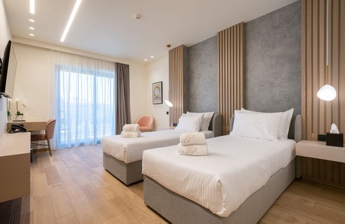 Myrina Hotel | Grand Patelli