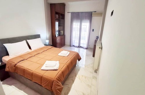Nea Ionia Apartment | Fotis Urban Athens Beauty