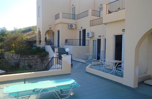Exopoli House | Apartment Hotel Irida