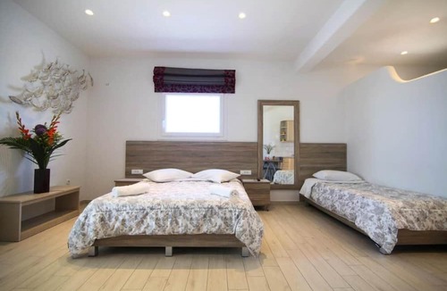 Drafaki Hotel | Sofia Village