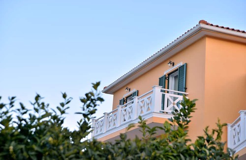 Agios Dimitrios House | Villa Reverenza