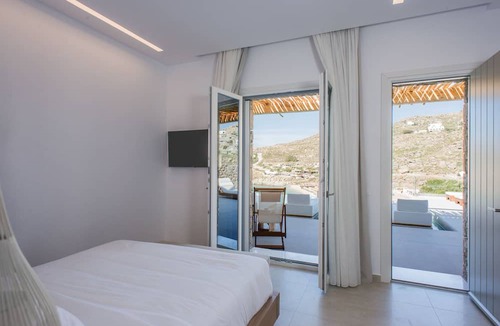 Paraga Hotel | Super Paradise Hotel