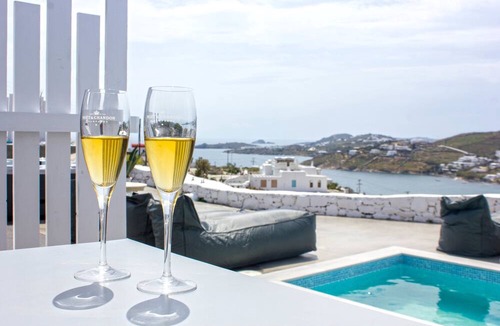 Ornos House | Anixi Lounge Suites - Adults Only