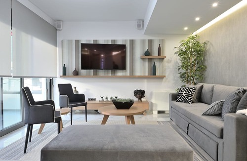 Palaio Faliro Apartment | The Lop Athens Holiday Luxury Suites
