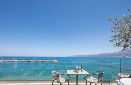 Limenas Chersonisou Apartment | Skipper Beachfront Suites
