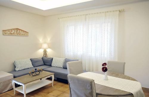 Agios Spyridon Corfu Apartment | Pyramid City Apartments