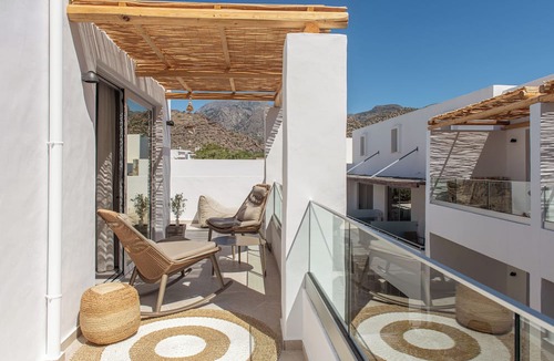 Koutsouras Apartment | South Coast Hotel
