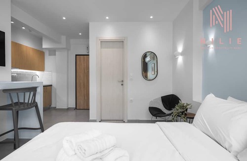 Ladadika Condo | Yellow Door Nilie Hospitality MGMT