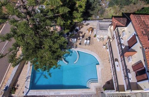 Karavostasi Apartment | Lithos By The Sea