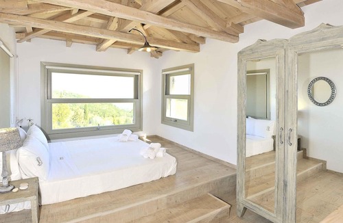 Lazarata House | Stunning home in Lefkada with private swimming pool, can be inside or outside