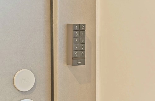 Dafni-Ymittos Apartment | Elegant and Cozy Studio Apartment - Minthe