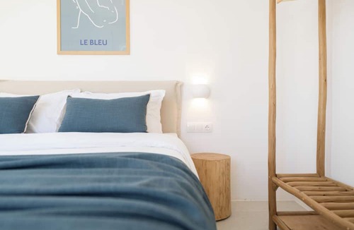Aliki House | Paros villa with private pool, steps from the sea & traditional village in Aliki