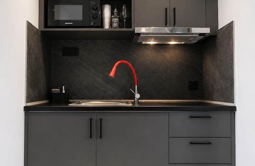 Thermaikos Apartment | Epanomi Suites - Modern Living with Garden Retreat