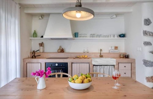 Pefki House | 1890s Romanati Boutique House I Authentic Retreat