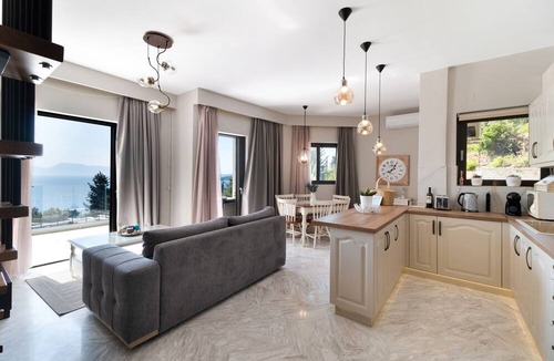 Spanokhorion Apartment | Apartment 'Niso 6' with Sea View, Wi-Fi and Air Conditioning
