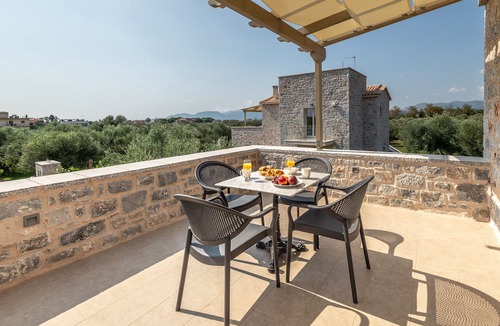 Mavrovouni Apartment | EFMAR Exclusive Stone Residences