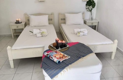 Tourlos Apartment | MEGAS ROOMS