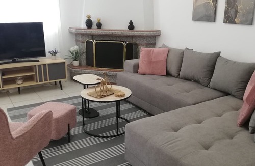 Veroia House | Charming 3-bedroom house with WiFi and AC in Veria