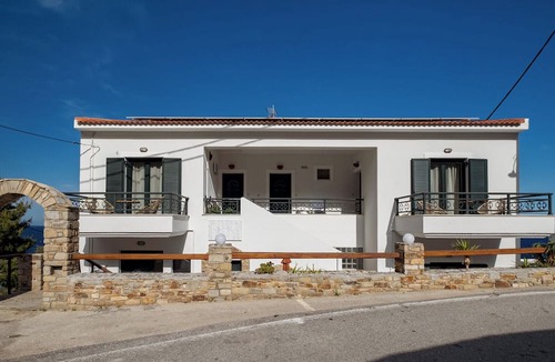 Armenistis Apartment | Casa del Sol #4 - Walk to the beach in 1 min!