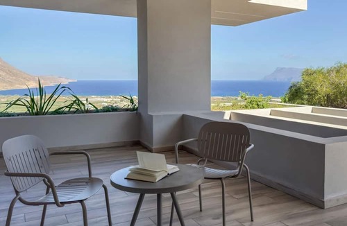 Kissamos Villa | Wonderful Kissamos Villa | Villa Aphrodite's Bliss | 5 Bedrooms | Breathtaking Sea Views | Private Outdoor Pool | Private Furnished Terrace | Peaceful Outdoor Ambiance | Prime Location