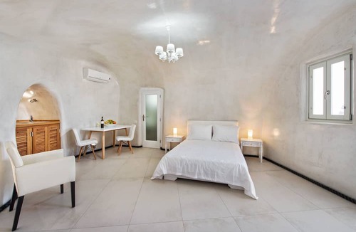 Vourvoulos Apartment | Spilies by Thireas