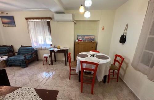 Zagora-Mouresi Apartment | Grandma Paraskevoula Home