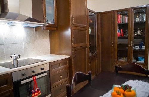 Almopia Apartment | WoodsCottage English Country Villa for Families and Friends in Loutra Pozar