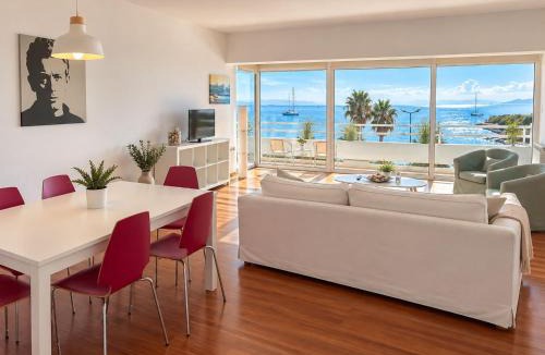 Alimos Apartment | Adelos Coastal Chic by the Sea - Athens Riviera
