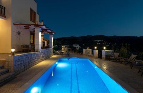 Filaki Villa | Ageri Traditional Villa