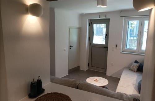 Tinos Town Apartment | mikro Thama II