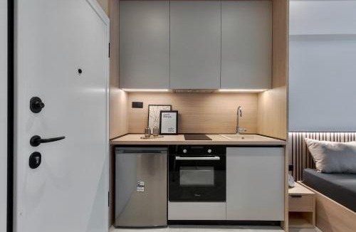 Ladadika Apartment | Odyssey - Premium SKG suites by halu!