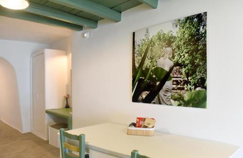 Provatas House | Giourgas Provatas Boat House Milos Island