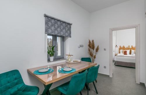 Adamas Apartment | Almyra House