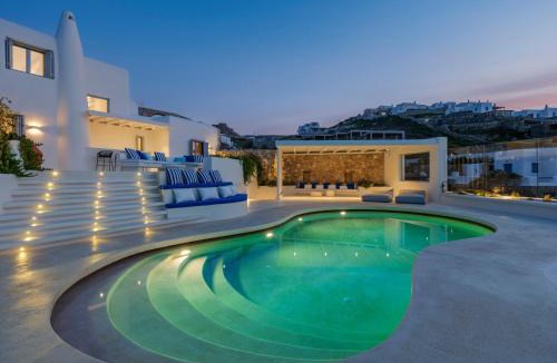 Kanalia Villa | Villa Kiya - Beachfront Villa with Mykonos Town and Sunset Views