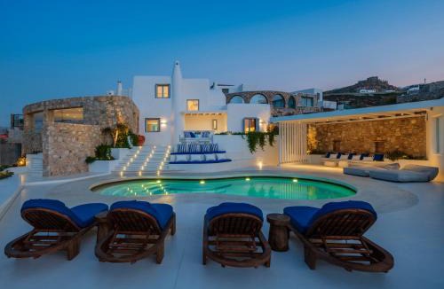 Kanalia Villa | Villa Kiya - Beachfront Villa with Mykonos Town and Sunset Views