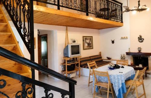 Ayia Anna House | Vicky's Sweet Home - Seaside Retreat in Evia