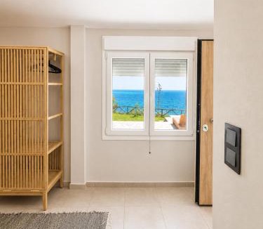 Elia Apartment | SEA La Vie Seafront Apartment, Kalogria Beach