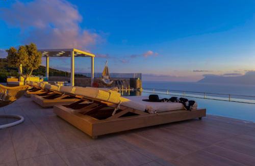 Kissamos Villa | Paleokastro Villas with Private Heated Pool, Top Views - Next To Center - Top WiFi