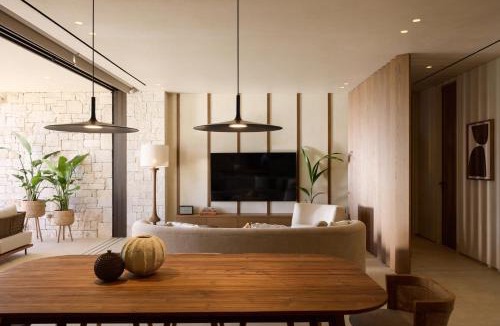 Amoudi Villa | Valerozo Villas - Exclusive Beachside Experience
