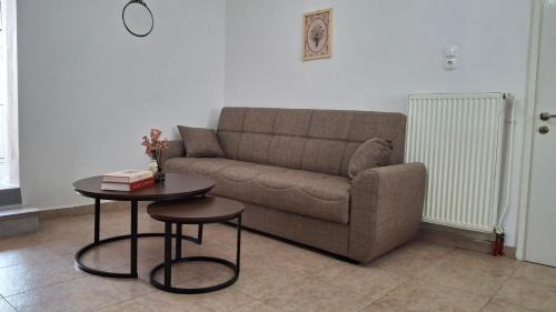 Agios Georgios Sykousis House | Saint George Terrace House