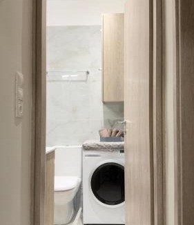 Piraeus Apartment | Modern & Quiet Retreat Neo Faliro
