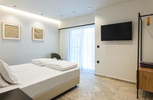Rhodes Apartment | Unique Central Pham Homes