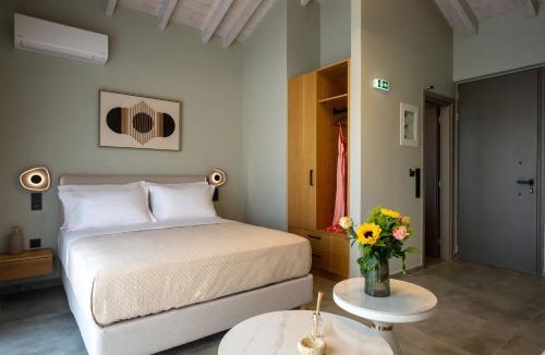 Pylos-Nestoras House | Koroni Poolside Suites