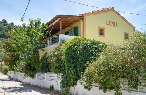 Kalamitsi Apartment | Lenia Studios
