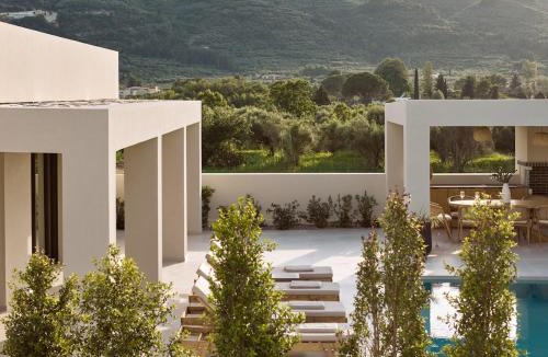 Zakynthos Town Villa | Villa Verdelia, A Private Nature Gem by MindYourVilla